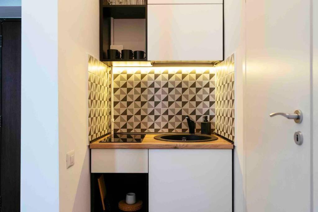 Beautiful - Location - Netflix+balcony Apartamento