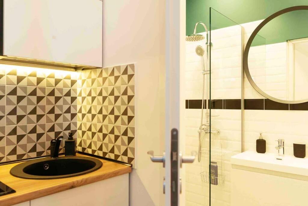 Apartment Beautiful - Location - Netflix+balcony Bukarest